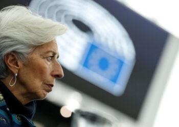 Ευρωζώνη: Η Λαγκάρντ προβλέπει ύφεση 8 με 10%