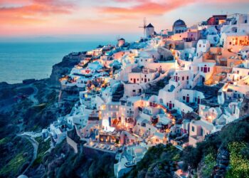 Παγκόσμιος Οργανισμός Τουρισμού: Βουτιά 70% φέτος στον τουρισμό