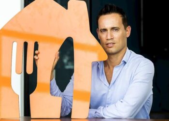 Just Eat Takeway: “Κλέβει” συμφωνία από την Uber και μπαίνει στην αγορά των ΗΠΑ