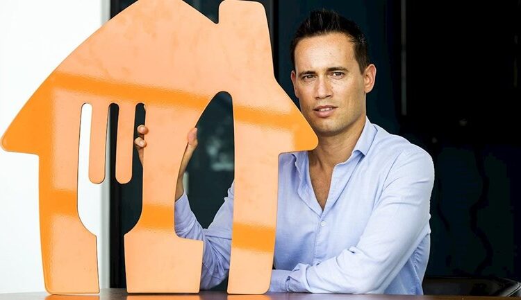 Just Eat Takeway: “Κλέβει” συμφωνία από την Uber και μπαίνει στην αγορά των ΗΠΑ