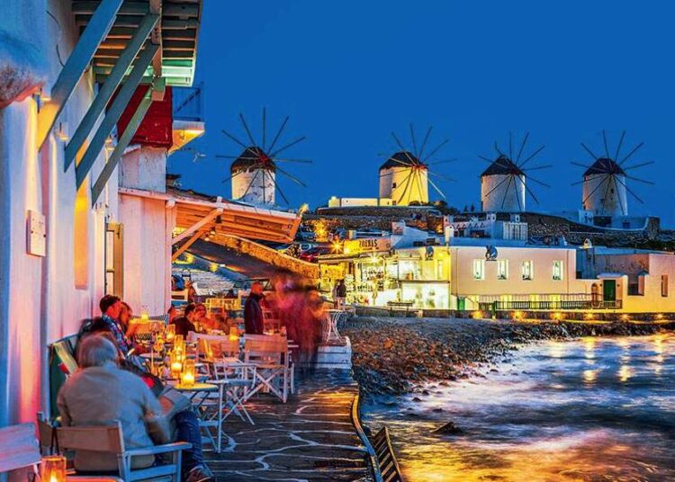 Τα ελληνικά ξενοδοχεία θα χάσουν φέτος 4,4 δισ. ευρώ