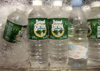 Nestle: Αλλαγή στρατηγικής με πώληση των “φτηνών” brands νερού