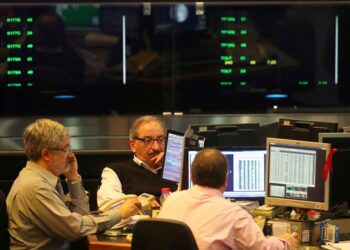 «Μαξιλάρι» ρευστότητας 30 δισ. τον Δεκέμβριο