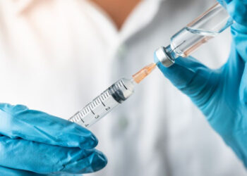 FT: Πόσο θα κοστίζουν τα εμβόλια για τον κορωνοϊό