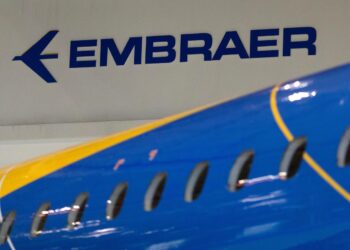 Μήνυση κατά του συμβουλίου της Embraer από το σωματείο των εργαζομένων της