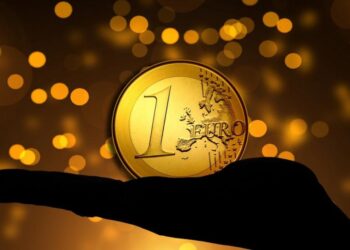 Θετικό το momentum για το ευρώ – Πού θα φτάσει το ράλι