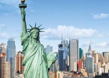 Συρρίκνωση της αμερικανικής οικονομίας κατά 33,8% το δεύτερο τρίμηνο