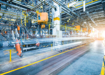 Πιο ελκυστική γίνεται η Ελλάδα για τους ξένους επενδυτές