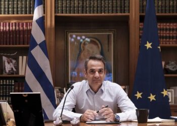 Μητσοτάκης στους FT: Όχι σε επιβολή εποπτείας «τύπου τρόικας»