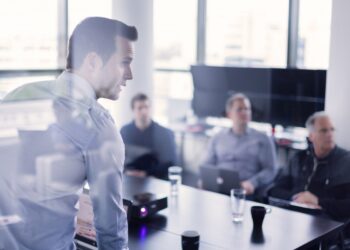 Έξι πράγματα που απαγορεύεται να πείτε σε έναν επενδυτή