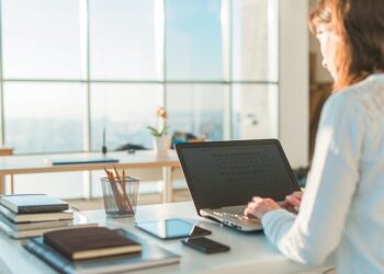 Η προσαρμογή της εργασίας στην εποχή του κορωνοϊού – Τι αλλάζει