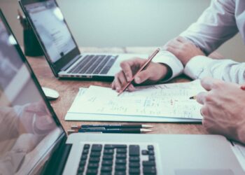 Αναπτυξιακός: 500 εκατ. ευρώ για τη στήριξη των μικρομεσαίων επιχειρήσεων