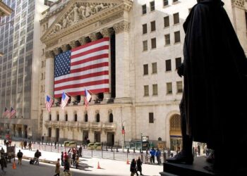 Η χειρότερη ύφεση από τη δεκαετία του 1930