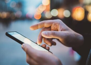 Ηλεκτρονικά θα πουληθούν ένα στα τρία smartphones το 2020