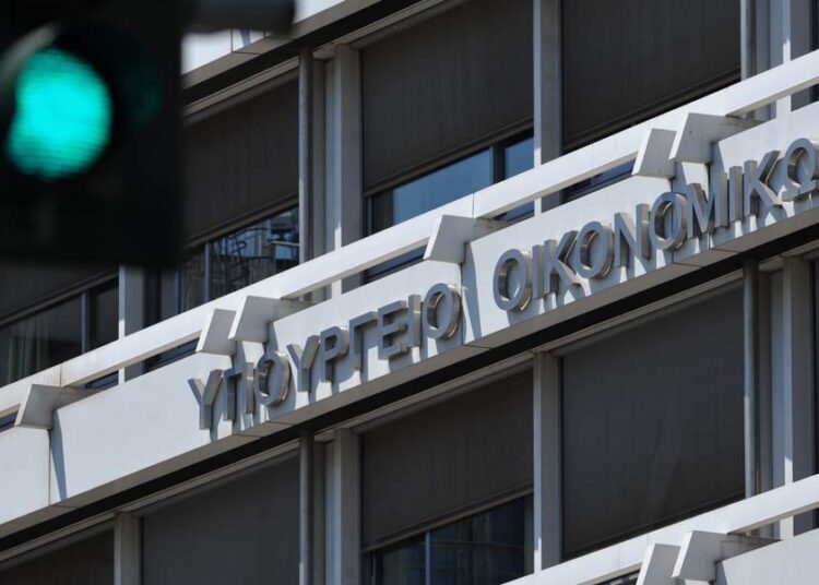 Ρύθμιση οφειλών με ευνοϊκούς όρους για εποχικές επιχειρήσεις