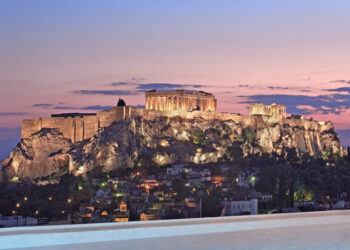 Τα deals που κρατούν όρθια την αγορά ακινήτων