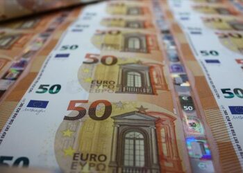 Δωρεάν χρήμα και υπερκρατισμός