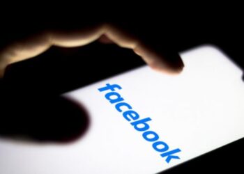 Το Facebook επεκτείνεται στην ειδησεογραφία