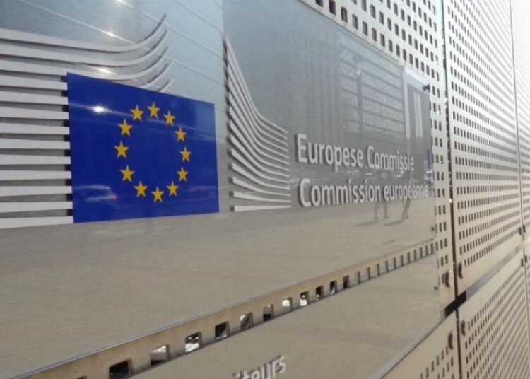 Υφεση 9% φέτος και ανάπτυξη 6% το 2021 προβλέπουν οι Βρυξέλλες