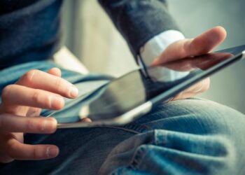 «Αναστήθηκε» η αγορά tablets και ηλ. υπολογιστών χάρη στην πανδημία