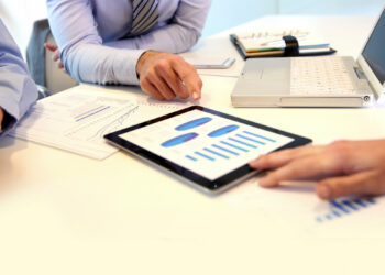 Business Plan: Αυτές είναι οι συμβουλές 12 επιτυχημένων νέων επιχειρηματιών