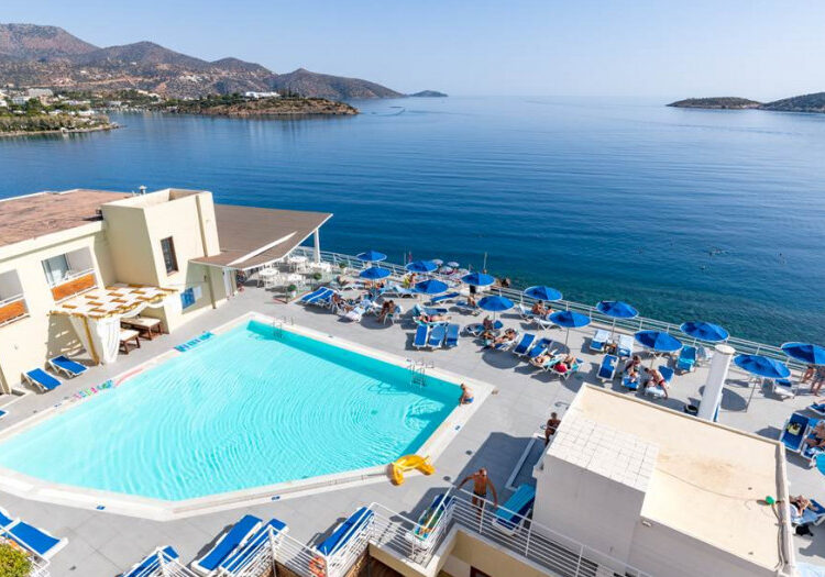 Κραυγή αγωνίας από τα ξενοδοχεία εν μέσω έξαρσης της πανδημίας