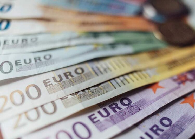 Νέο κύμα, νέοι περιορισμοί, νέα ύφεση