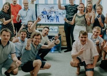 1,2 εκ. € στην Eziil