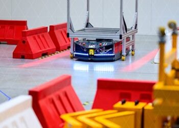 2,5 εκ. € στην VersaBox από την Fidiasz EVC