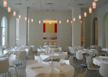 Έρχεται κύμα «λουκέτων» στην εστίαση