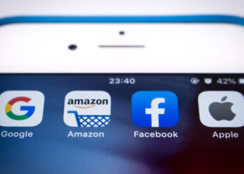 Η Ευρώπη συνεχίζει τις «επιθέσεις» στους τεχνολογικούς κολοσσούς