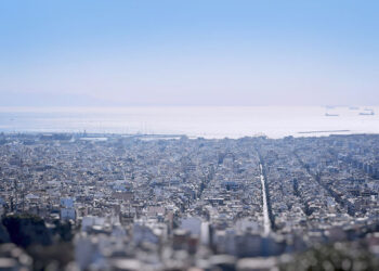 Ποιοι και πώς βγάζουν χρήματα από το Airbnb παρά την πανδημία