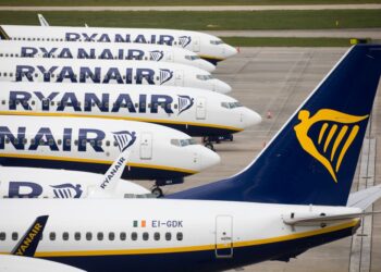 Ryanair: Ποια είναι η στρατηγική κίνησή της που απειλεί τους ανταγωνιστές της