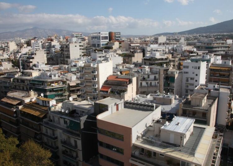 Ακίνητα: Βουτιά έως 50% στις μεταβιβάσεις, πτώση 20% στις φορολογικές εισπράξεις