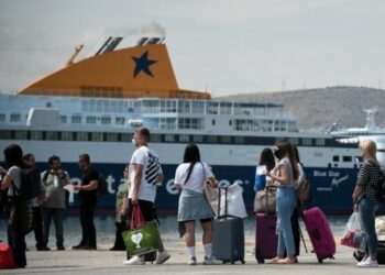 Σε θολά νερά και φέτος ο τουρισμός;