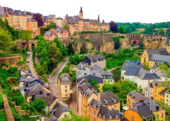 Ένας παράδεισος για το μαύρο χρήμα στο κέντρο της Ευρωπαϊκής Ένωσης