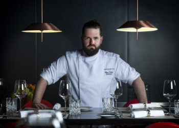 Yhangry: Η startup που προσφέρει δείπνο στο σπίτι με προσωπικό σεφ