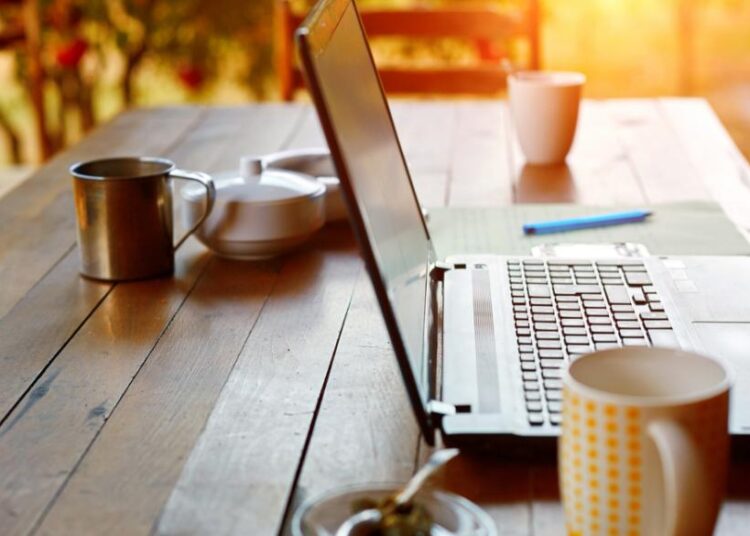 KPMG: Ποιο μοντέλο εργασίας θα επικρατήσει στη μετά COVID-19 εποχή