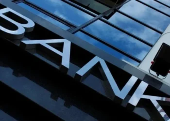 Τα καλά νέα για τις τράπεζες από την αναβάθμιση της Standard & Poor’s