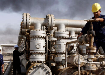 Η ΕΕ σκοπεύει να απεξαρτηθεί εντελώς από το ρωσικό πετρέλαιο και αέριο ως το 2027