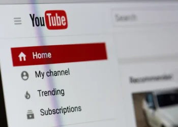 Alphabet: Απώλεια εσόδων για το YouTube λόγω Ρωσίας-Ουκρανίας