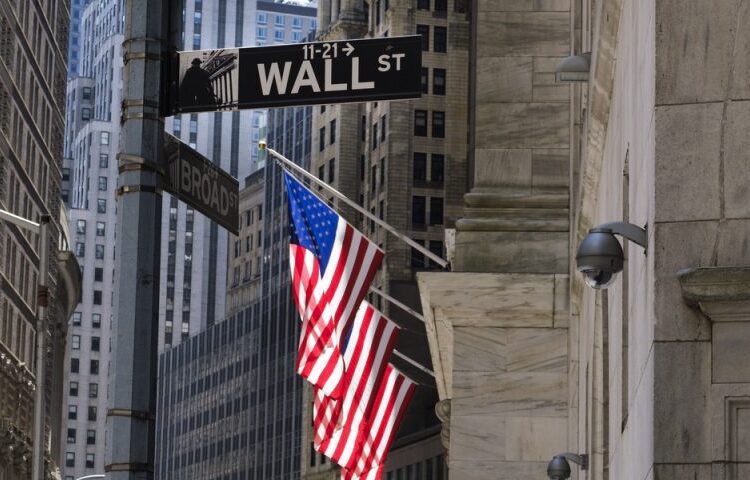 Ατελείωτο sell off στην Wall Street: Βαριές οι απώλειες για τον Dow Jones