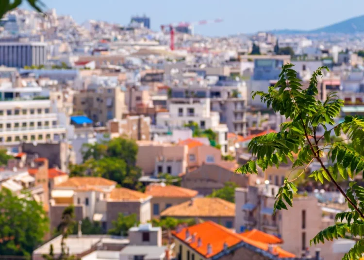 Ενοίκια: Οι Αθηναίοι «μεταναστεύουν» στα προάστια -Πώς διαμορφώνονται πλέον οι τιμές πέριξ του κέντρου