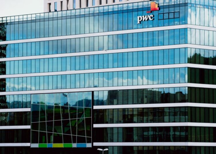 Στα 12 δισ. ευρώ η αξία των εταιρικών deals το 2021