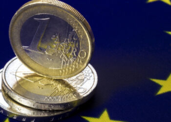 Ευρωζώνη: Επιτάχυνση της οικονομικής δραστηριότητας στην Ευρωζώνη τον Απρίλιο