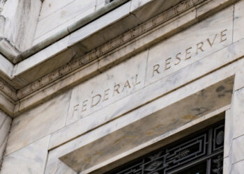 Fed: Η προσπάθεια να ελέγξουμε τον πληθωρισμό θα φέρει «πόνο» στην οικονομία