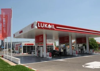 Lukoil: Αγοράζει τη Shell PLC στη Ρωσία ο πετρελαϊκός κολοσός