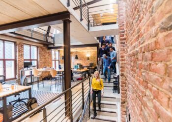 Γιατί τώρα μπορεί να μην είναι η κατάλληλη στιγμή να αναζητήσετε καινούργιους χώρους γραφείων