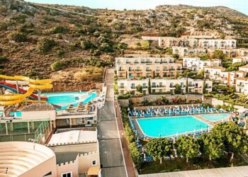 Στο σφυρί πολυτελές θέρετρο στην Χερσόνησο – Στα €19,015 εκατ. η τιμή εκκίνησης