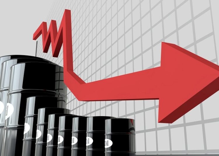 Νέα πτώση για το πετρέλαιο, εκτιμήσεις ότι μπορεί να μειωθεί στα 100 δολάρια πριν την 4η Ιουλίου